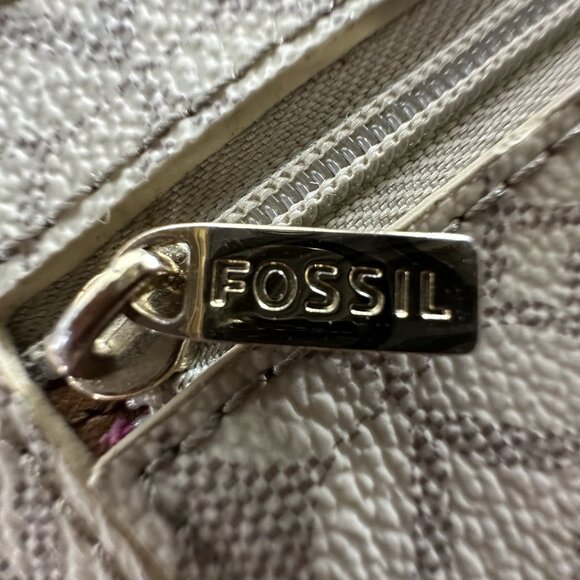 Fossil Madison Slim Clutch Vegan & Leather Wallet Bone Brow & Pink Interior - Picture 4 of 6